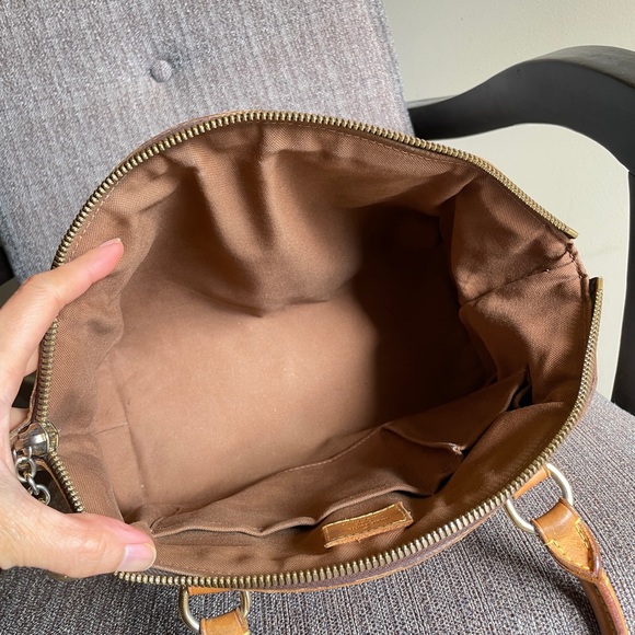 Authentic Louis Vuitton Tivoli PM - Picture 14 of 15